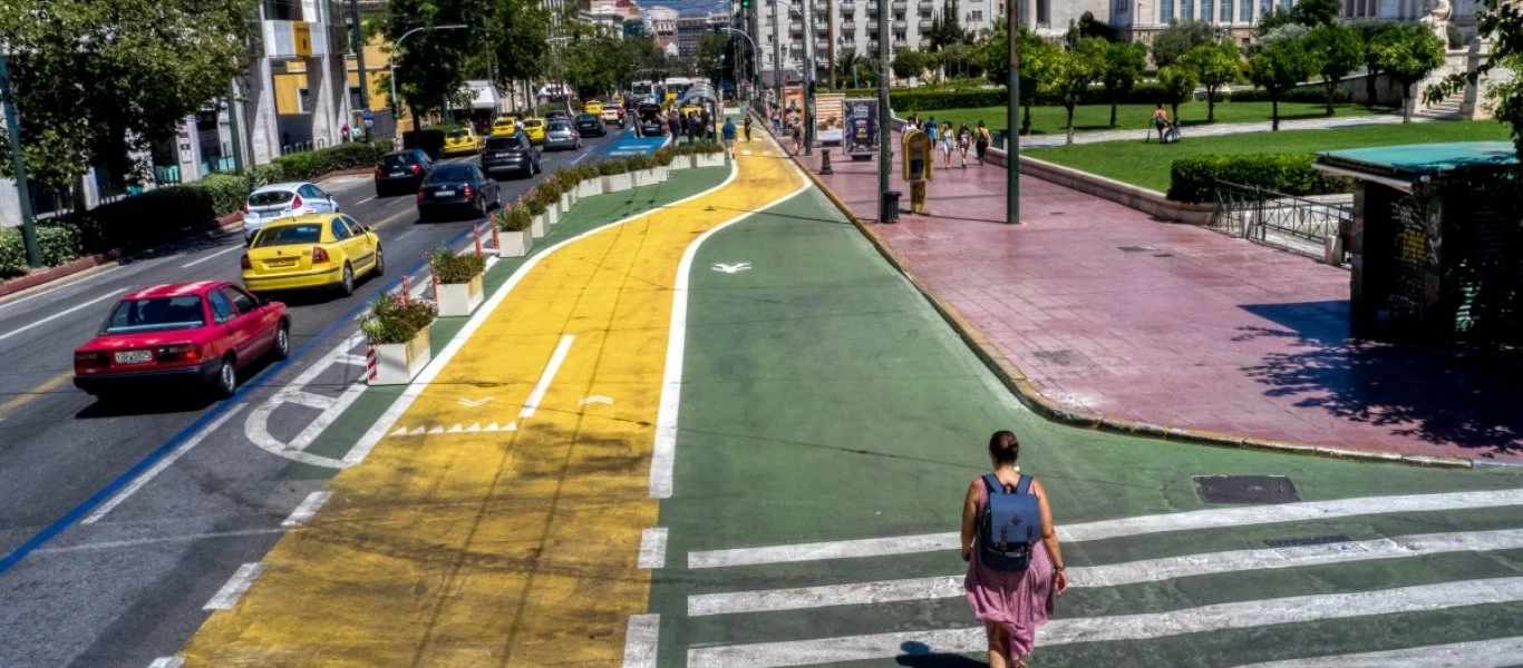 Ο «Μεγάλος Περίπατος» και το βάψιμο (ξεβάψιμο) που κανείς δεν ανέλαβε να κάνει (φωτό)